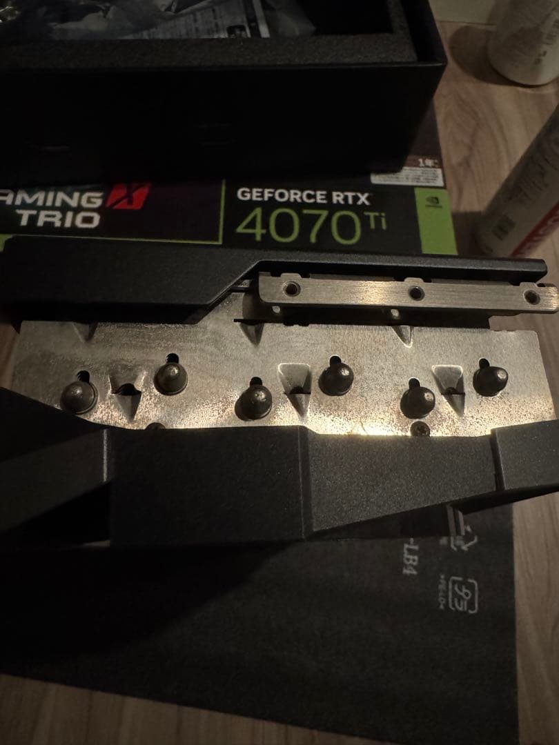 グラフィックボード・グラボ・ビデオカード MSI GeForce RTX 4070 Ti Gaming X TRIO