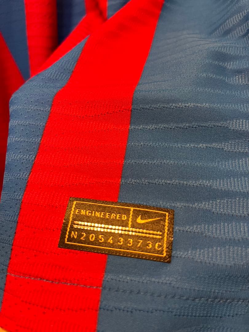 メッシ バルセロナ レアユニフォーム