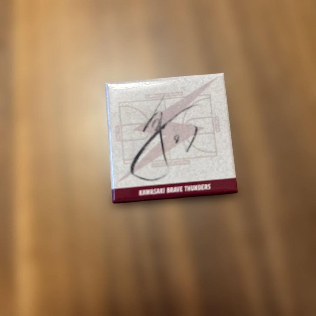 川崎ブレイブサンダース サイン入りバッジ 8個セット