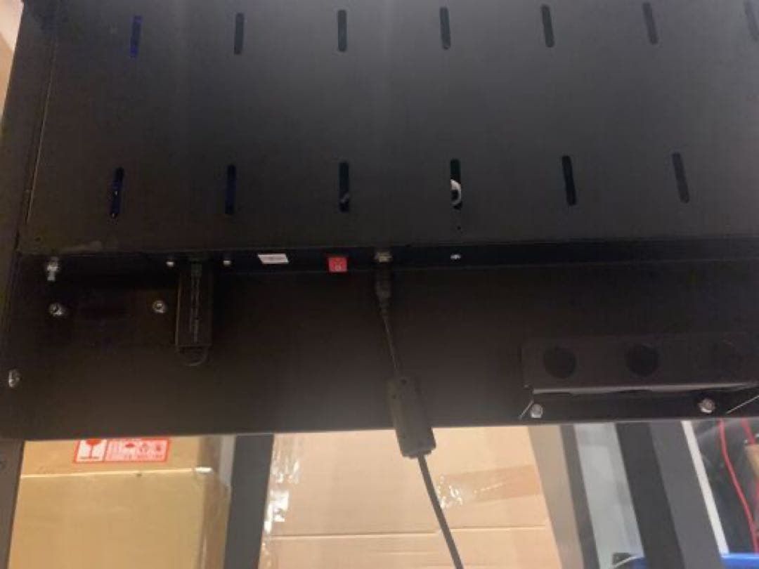 【値下げ】デジタル看板　デジタルサイネージ　タッチパネルで操作簡単！