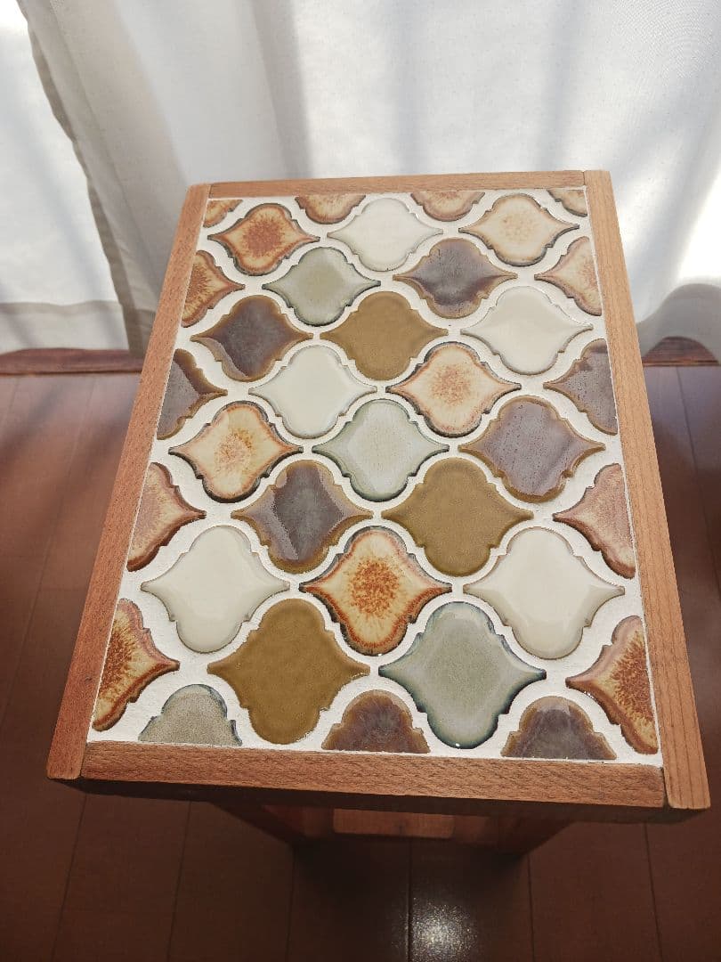 ランタンタイル　サイドテーブル