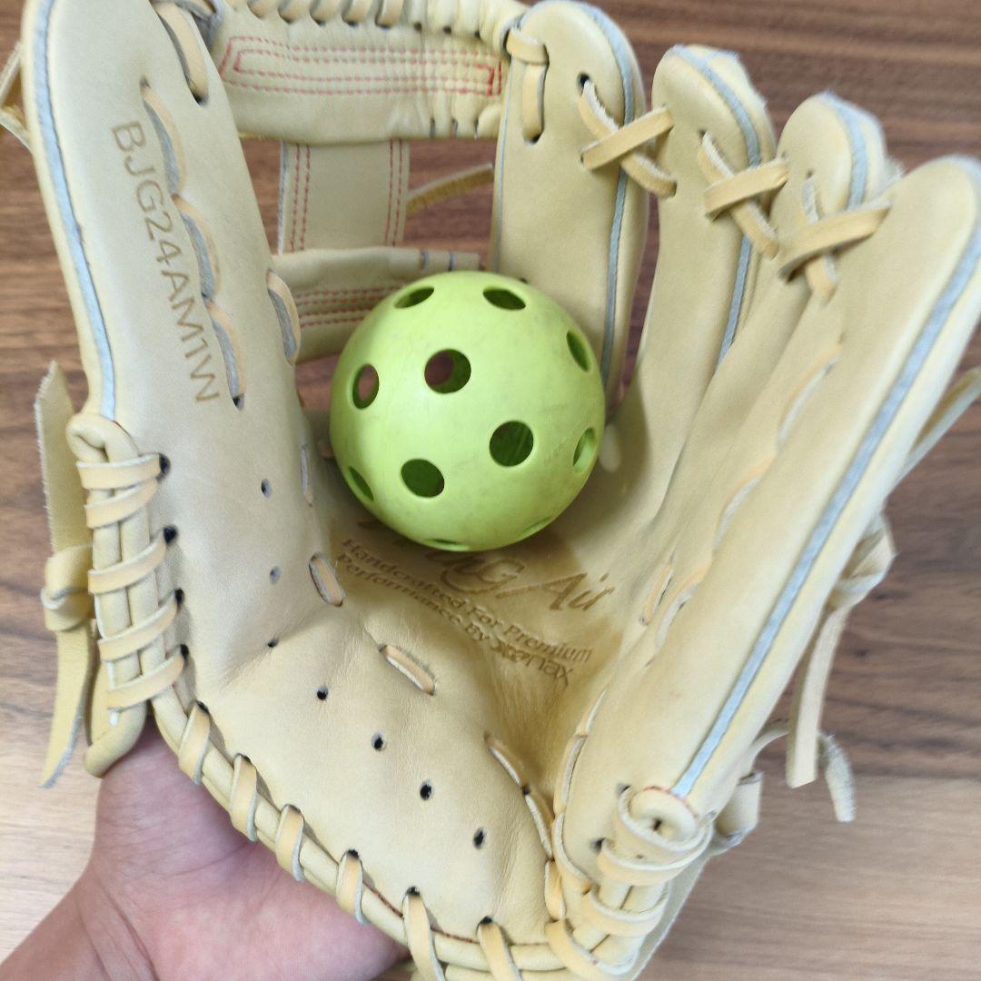 軟式野球用グローブ ベージュ片付け済み即戦力（2年〜6年生用)定価15000円