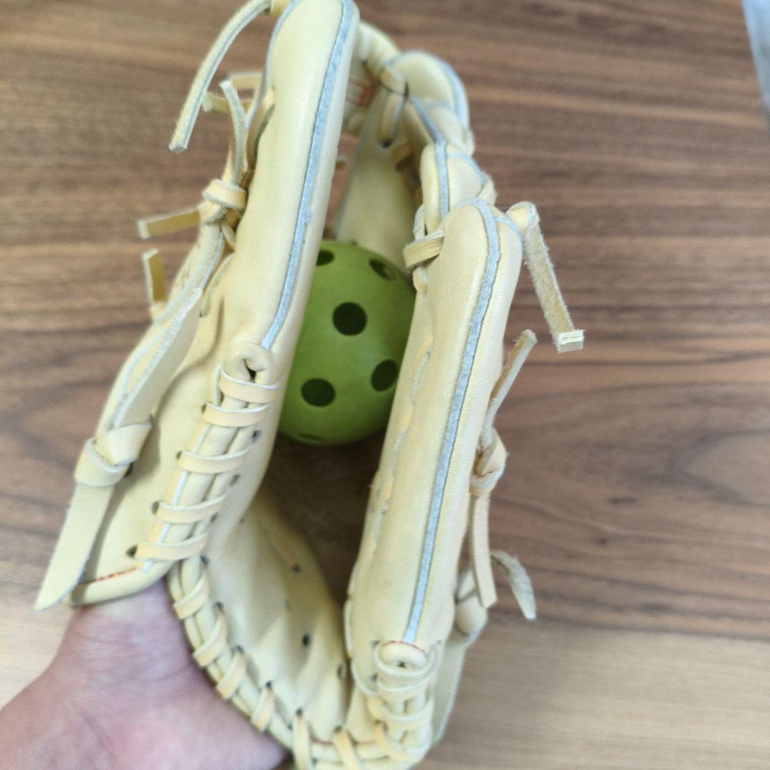 軟式野球用グローブ ベージュ片付け済み即戦力（2年〜6年生用)定価15000円
