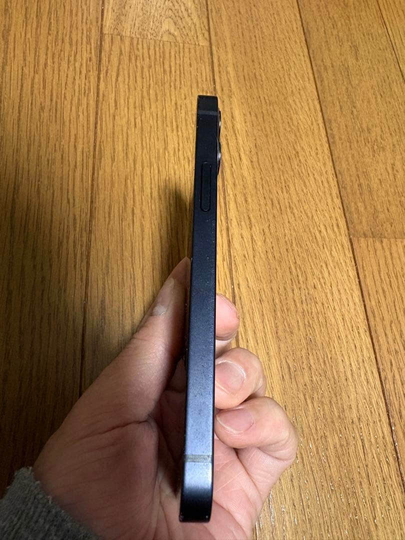 H*M様 【iPhone12 mini 本体】傷、割れあり