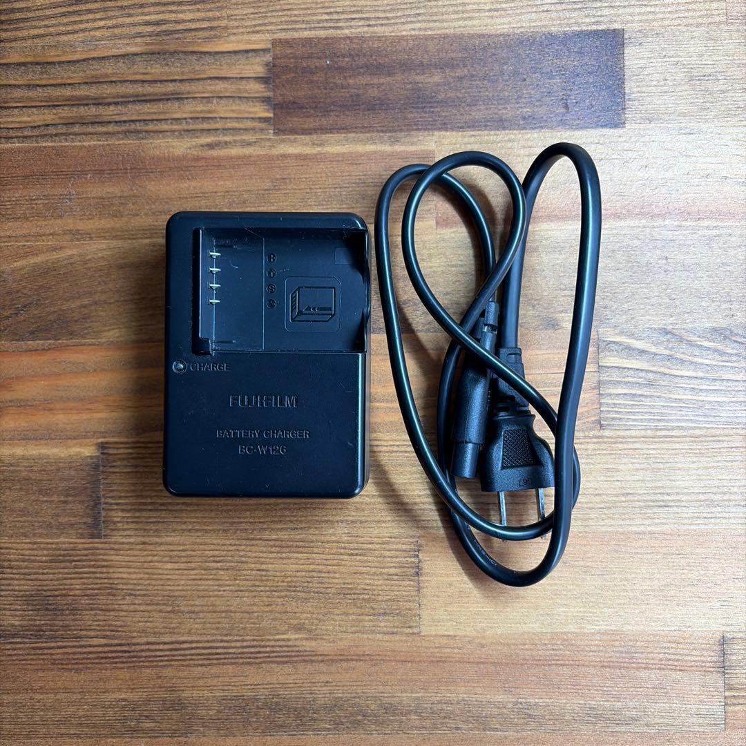 【充電器付き】FUJIFILM X-Pro2 ブラック 本体のみ