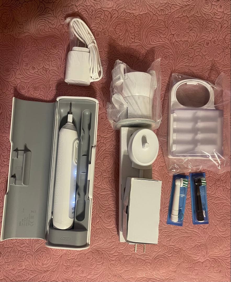 BRAUNオーラル-B GENIUS \"9000\"(White)未使用品