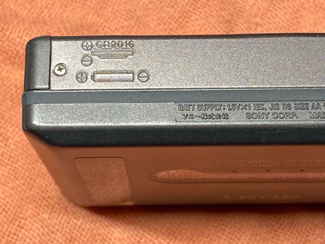 ソニー　カセット型ウォークマン　WM-GX822