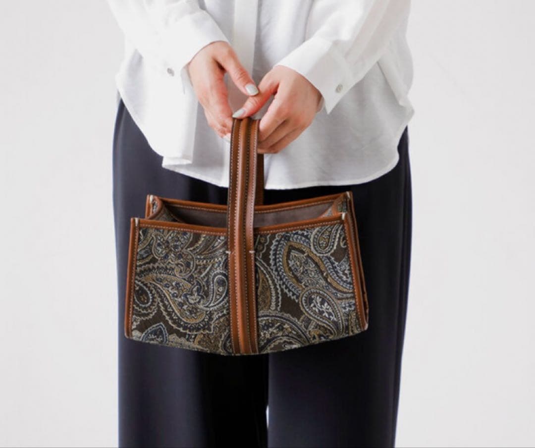 25AW 完売品　A VACATION SEE SAW ペイズリー柄