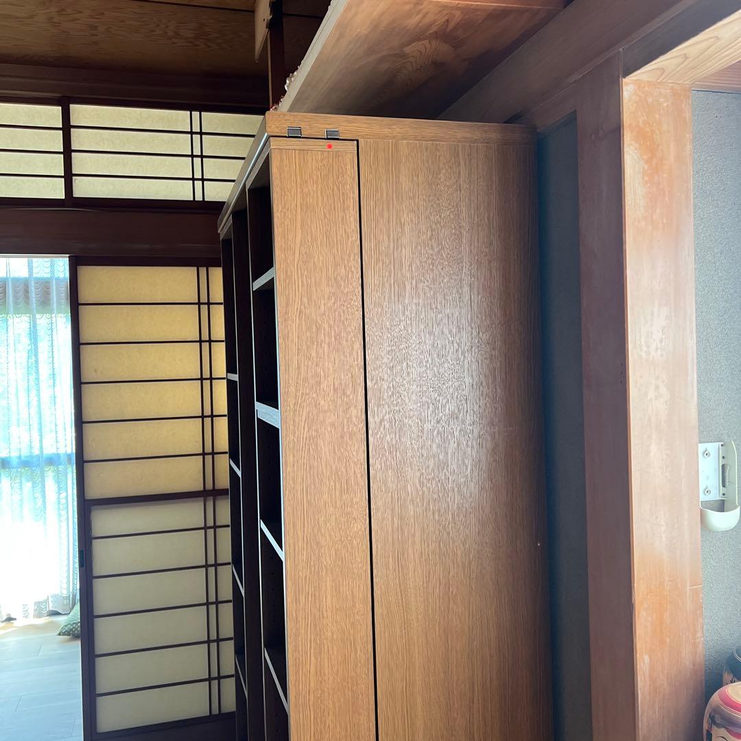 k*p様 スライド式本棚