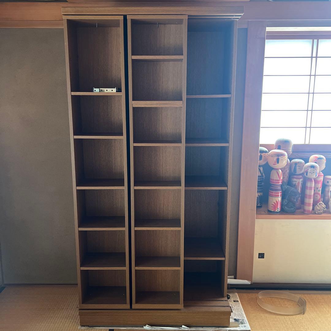 k*p様 スライド式本棚