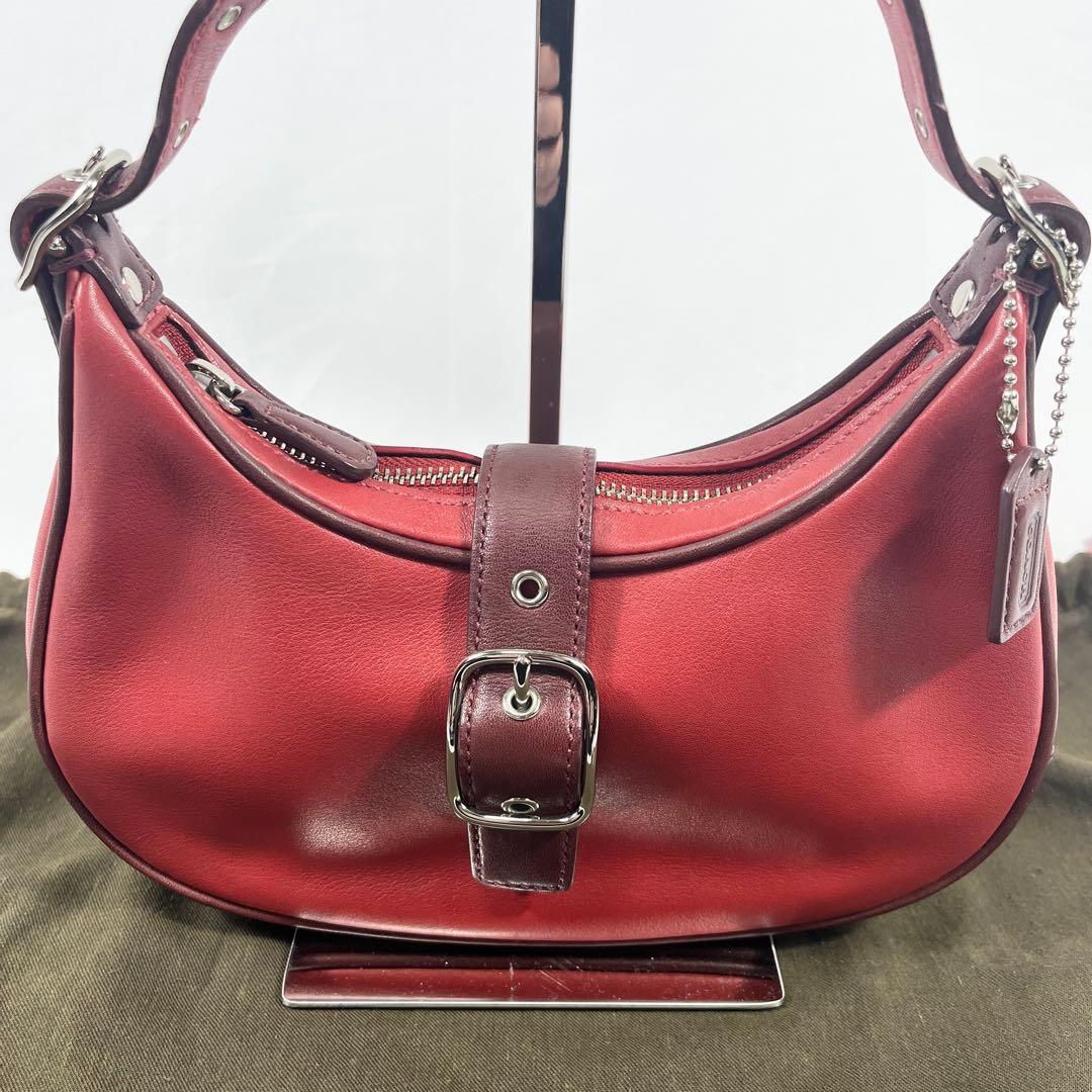 COACH ショルダーバッグ ホーボー ハーフムーン 斜め掛け レザー