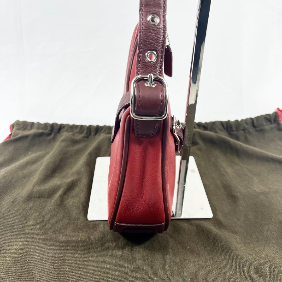 COACH ショルダーバッグ ホーボー ハーフムーン 斜め掛け レザー