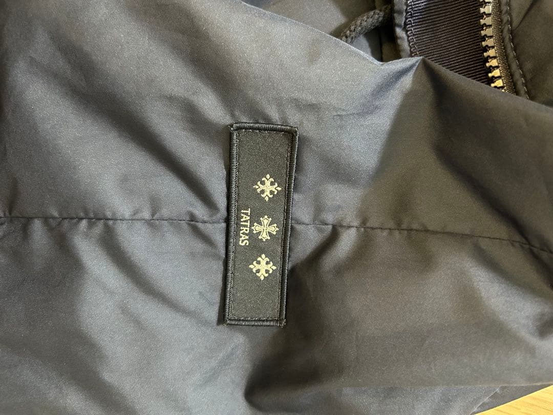 美品 TATRAS タトラス マウンテン パーカー ナイロン ジャケット