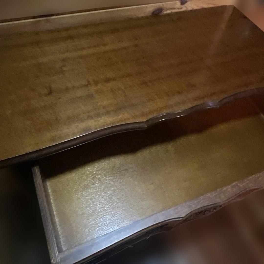 瞬間的❣️お値下げヴィンテージ　猫脚　装飾的な彫刻入り　木製チェスト