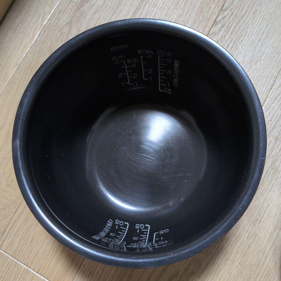 美品 象印 極め炊き NW‑VD10‑BA 5.5合炊き炊飯器・ブラック