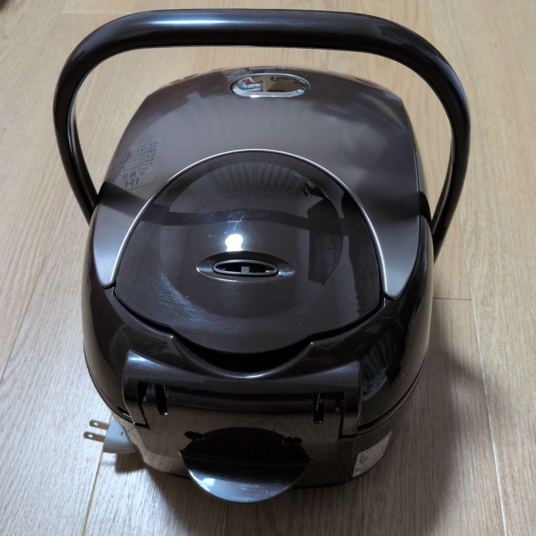 美品 象印 極め炊き NW‑VD10‑BA 5.5合炊き炊飯器・ブラック