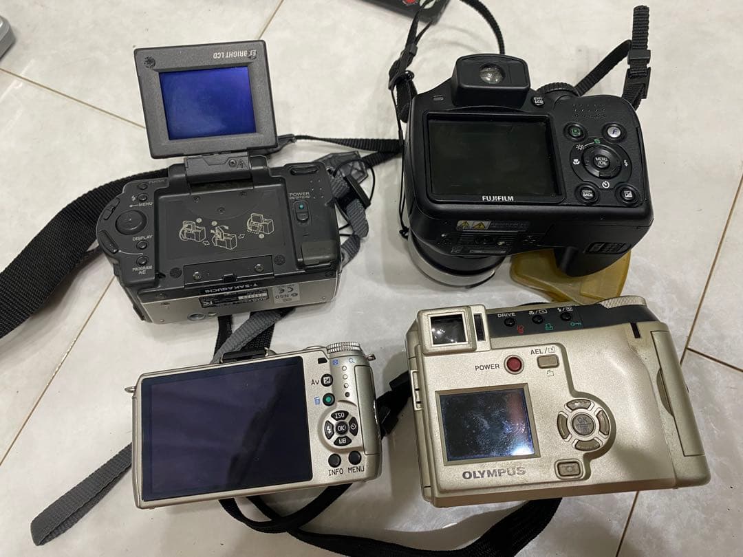 デジタル　カメラ　デジカメ　纏めて　12点セット