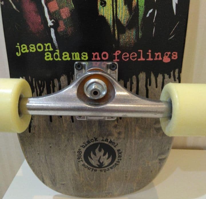 スケートボード BLACKLABEL SKATES - NO FEELINGS DECK