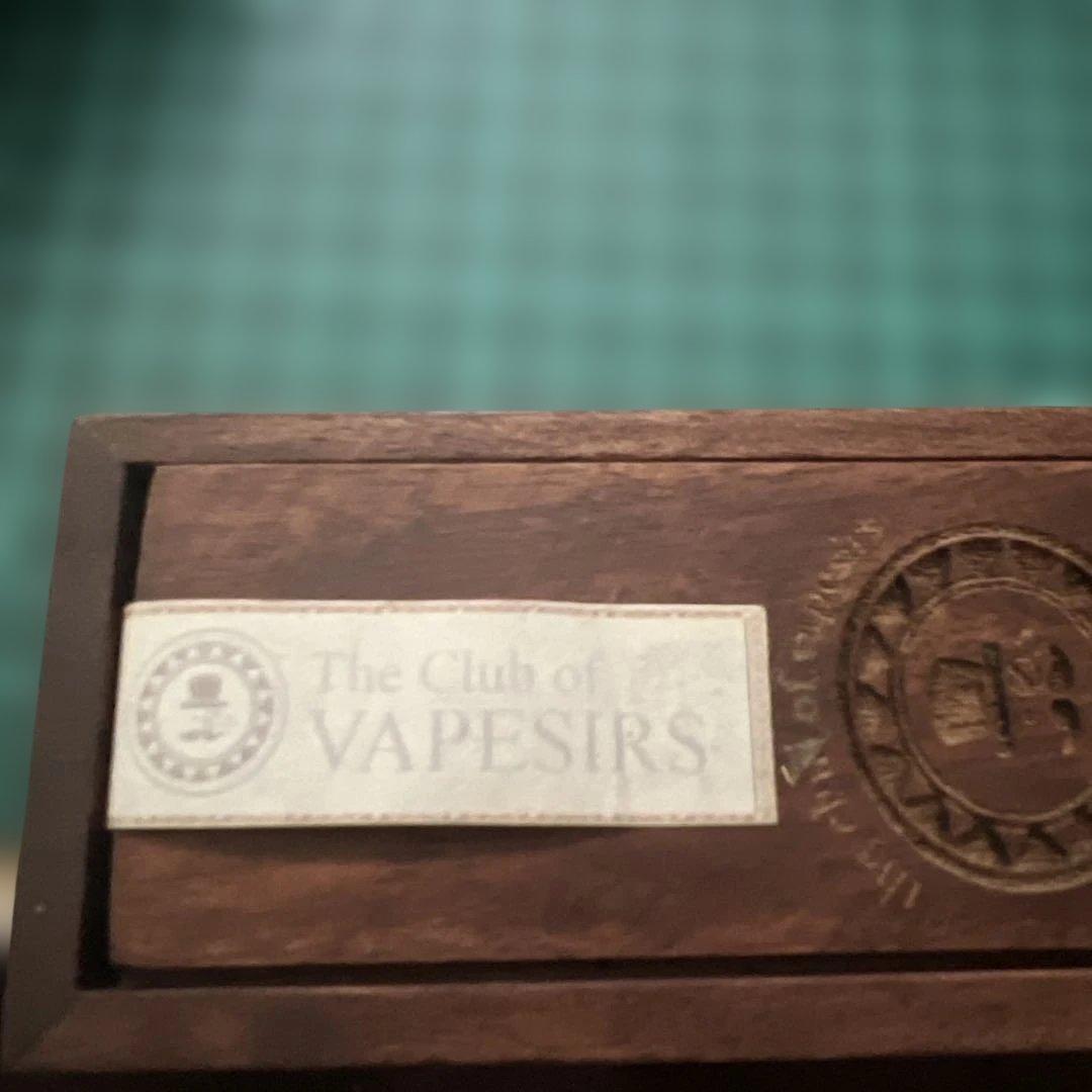 木製収納箱付き金属製オルゴール