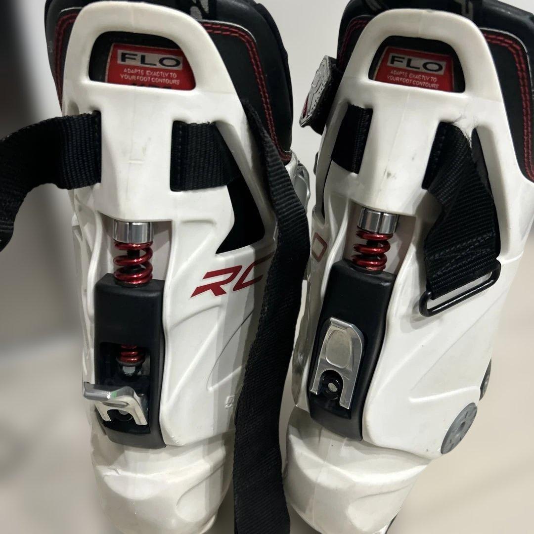 UPZ RC10 スノボ アルペン用ブーツ UK9.5