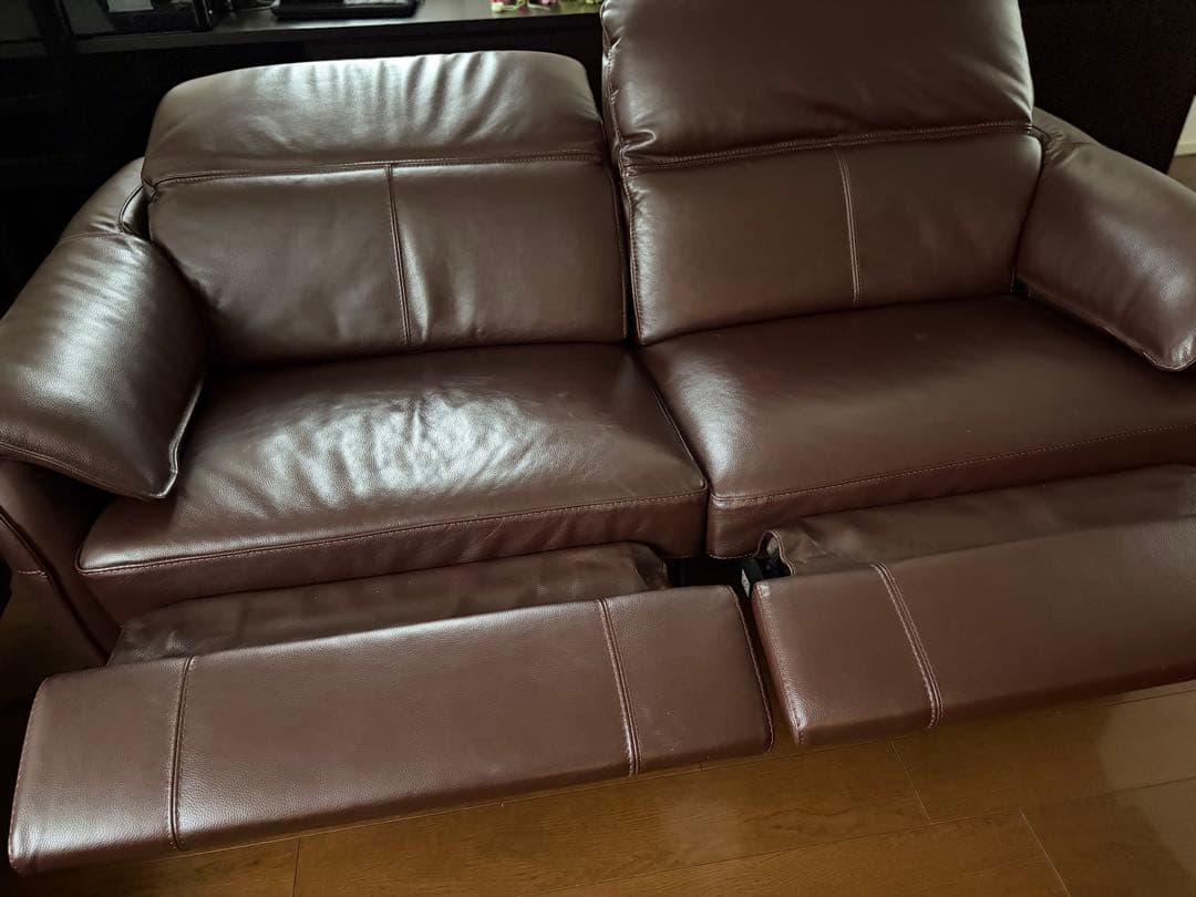 LEON 2.5人掛け電動リクライニングソファ