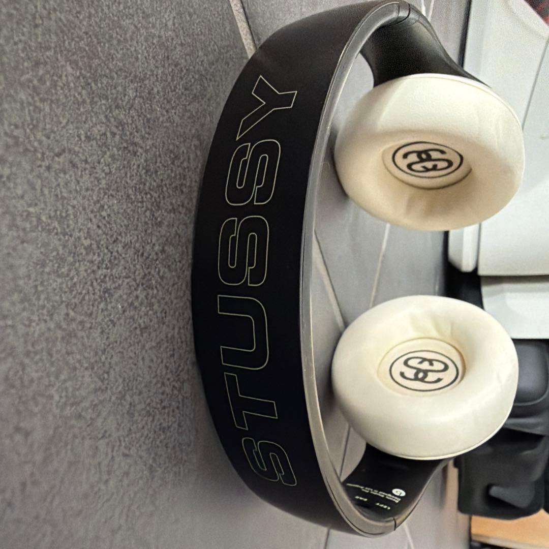 Stussy × Beats Studio Pro ワイヤレスヘッドホン