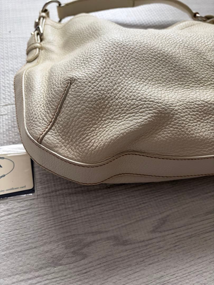 PRADA プラダ ヴィッテロダイノ レザー ワン ショルダー バッグ 白