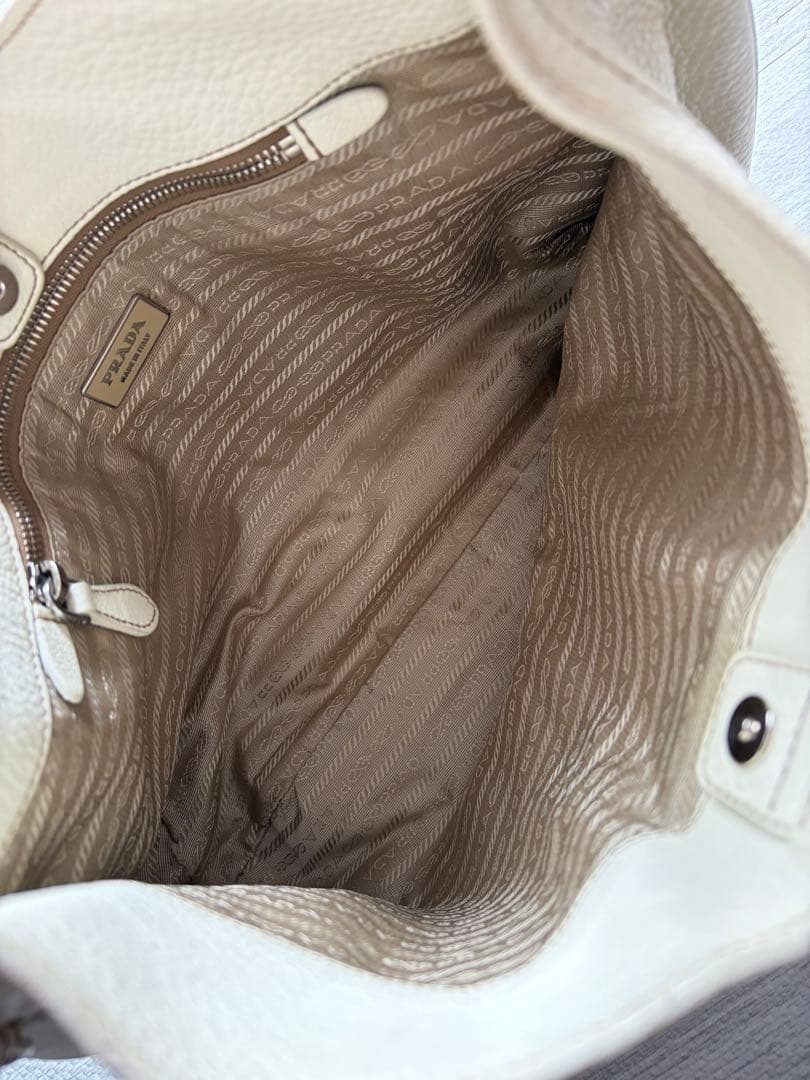 PRADA プラダ ヴィッテロダイノ レザー ワン ショルダー バッグ 白