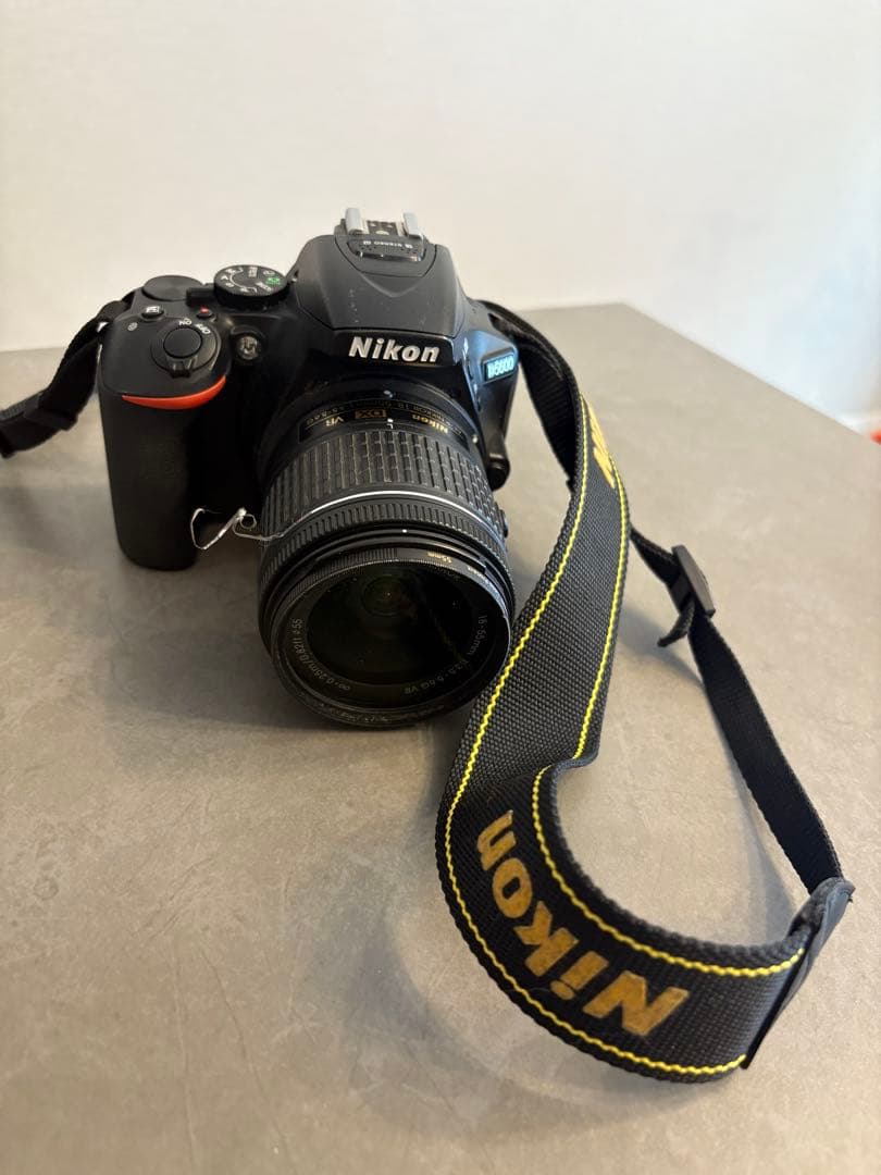 Nikon デジタル一眼レフ　D5600