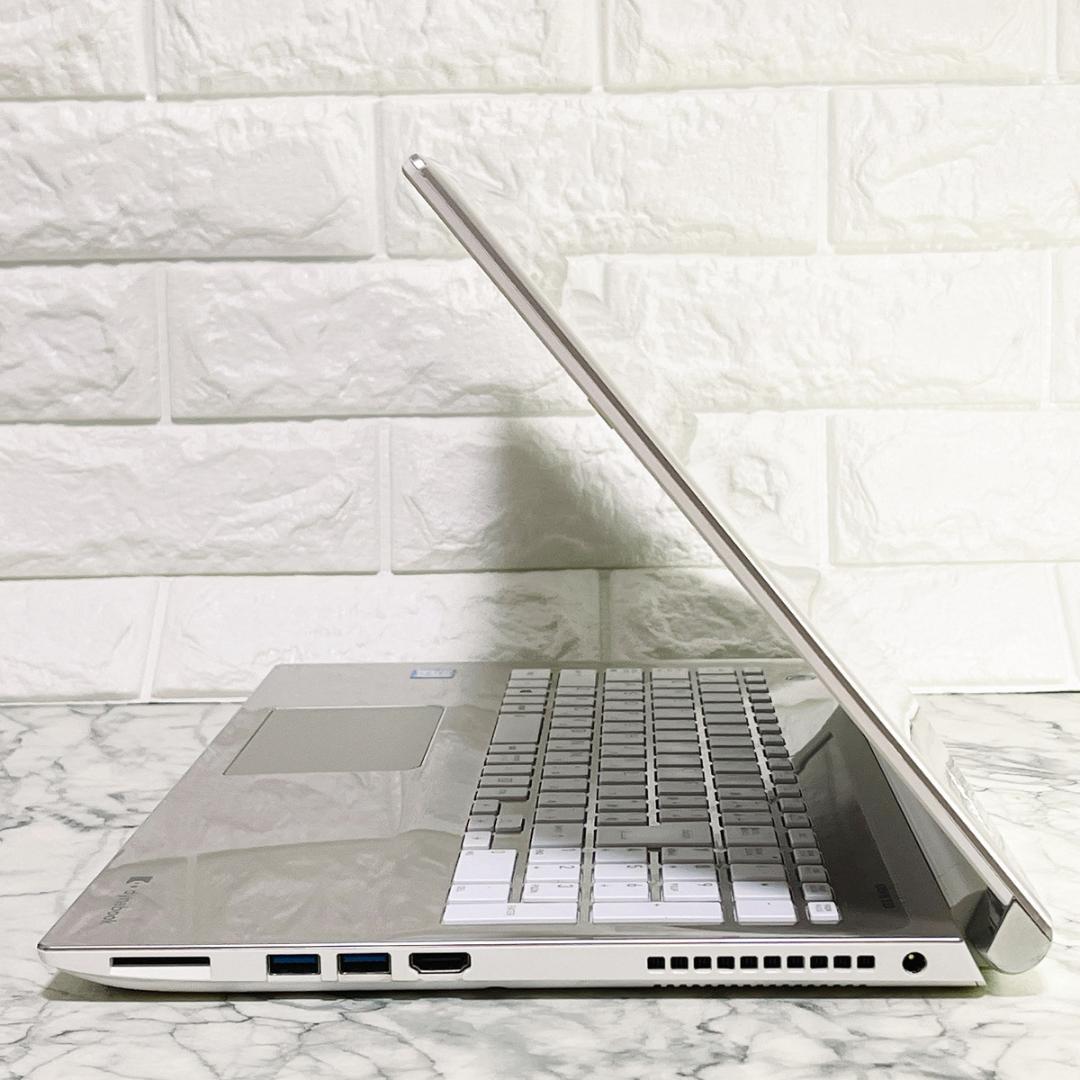 Windows11✨新品爆速SSD薄型ゴールドノートパソコン✨カメラ オフィス付