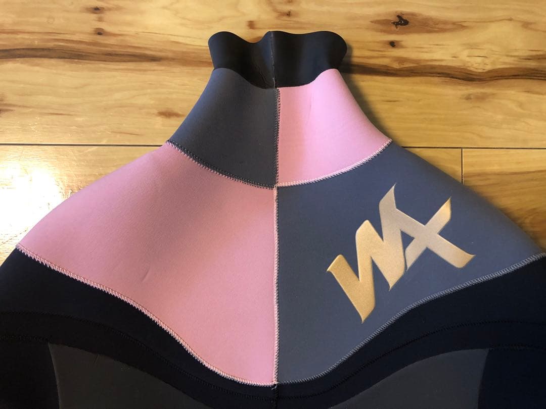 【オーダーメイド】ウエットスーツ　レディース　サイズM 相当　状態新品級！