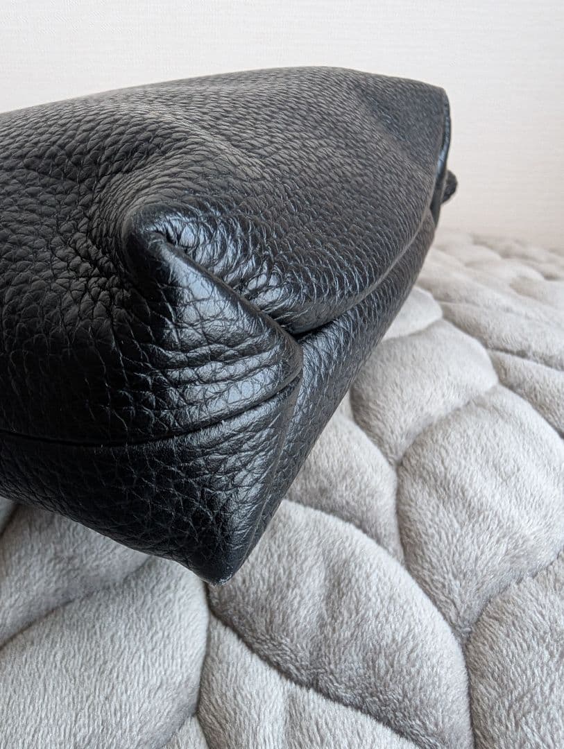 HIROFU　チェスタ　レザーショルダーバッグ 2WAY 　ブラック