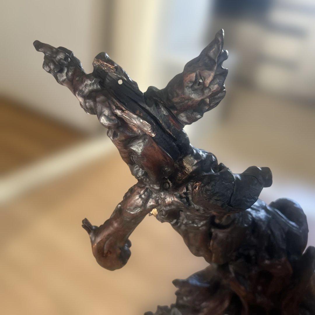 奇妙な流木オブジェ人物が彫刻あり