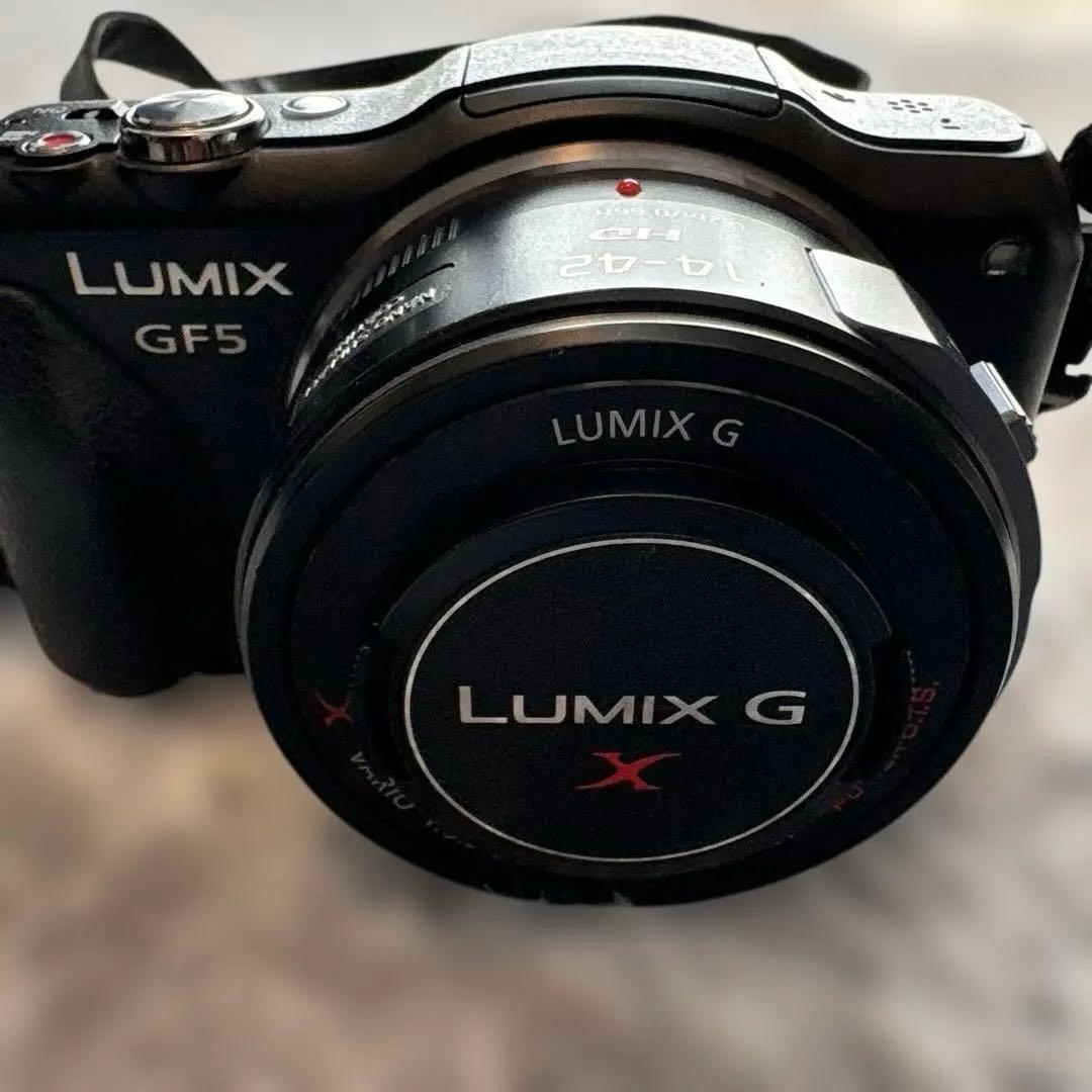 ［メルカリ便］LUMIX DMC-GF5 デジタル一眼レフ 14-42mm