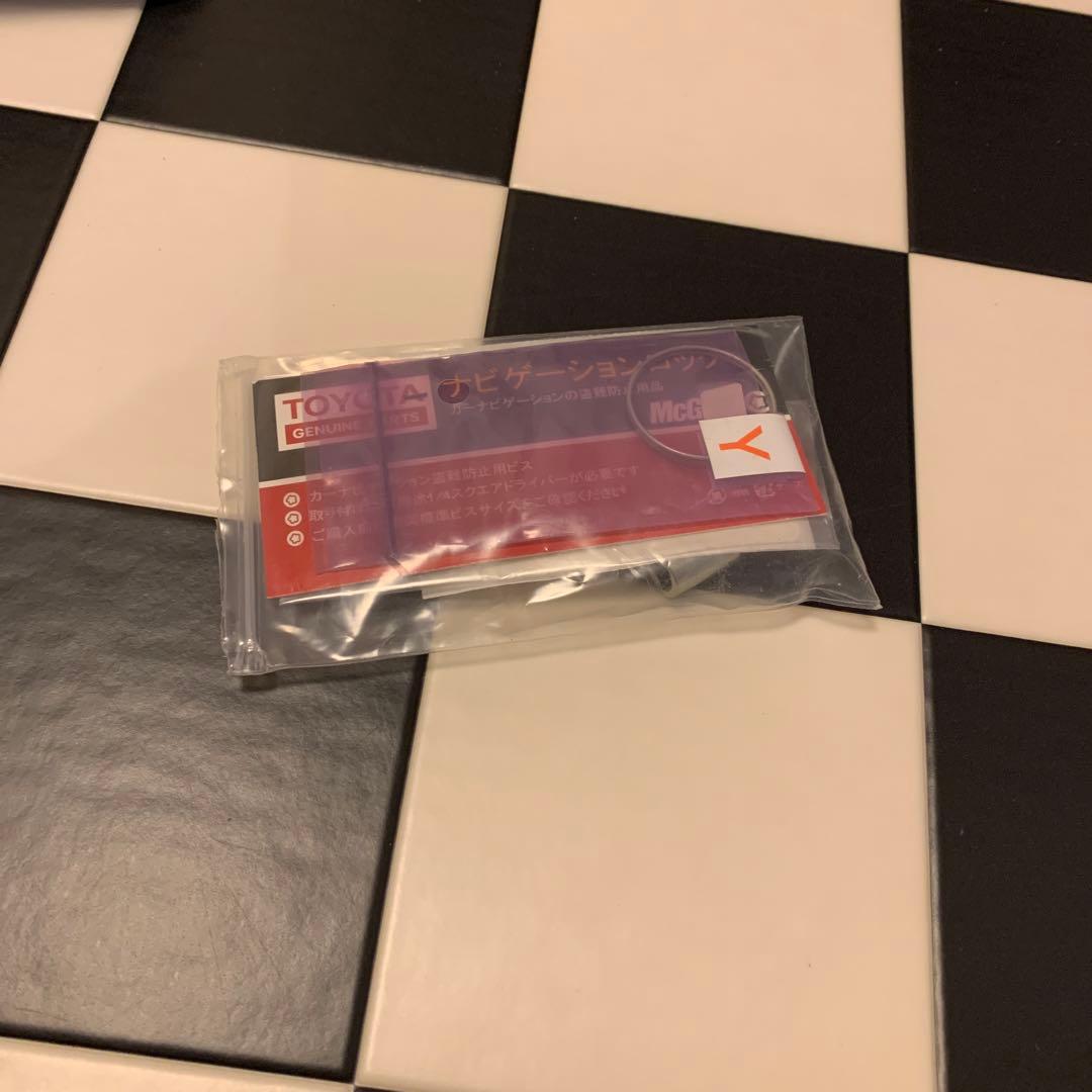 トヨタ純正ナビ7インチ　voxy 70