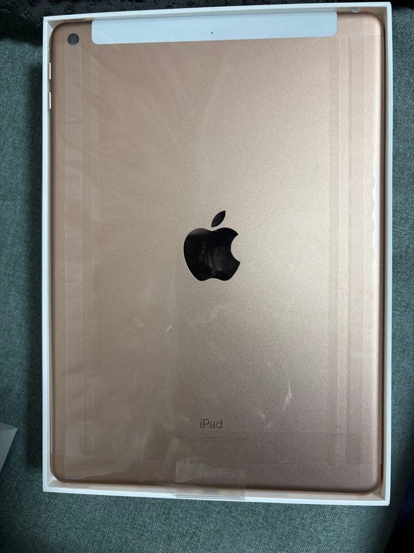 iPad第6世代 Wi-Fi + Cellular 32GB ゴールド