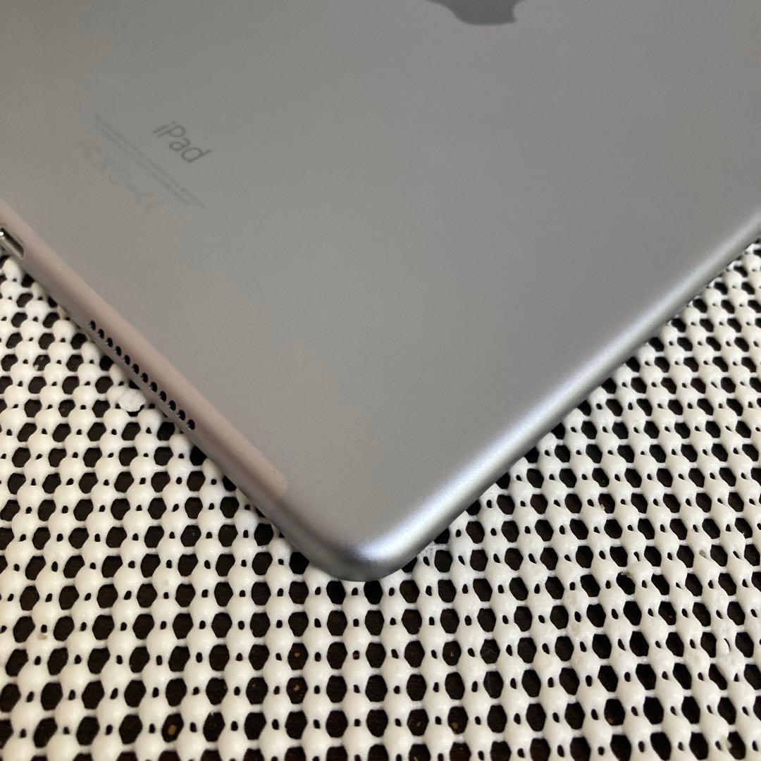 2339 電池ほぼ新品☆比較的美品☆iPad Pro 32GB SIMフリー☆