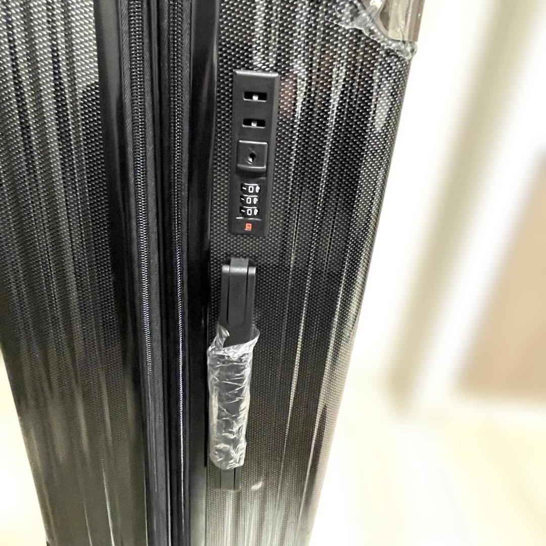 キャリーケース　24インチ　スーツケース　② ブラック　黒　四輪キャスター