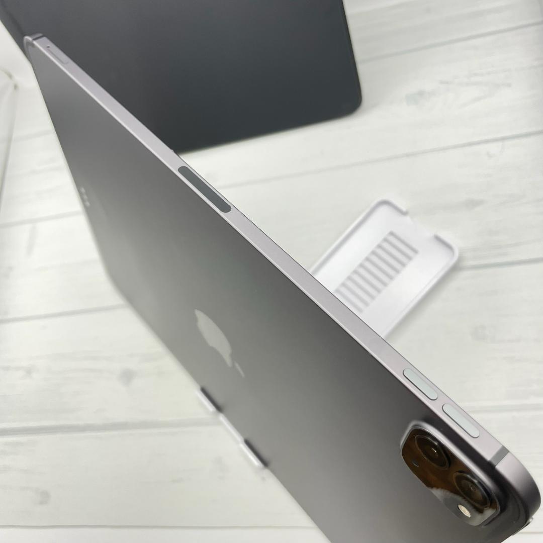 【美品】セルラー iPad Pro11 第2世代 純正マジックキーボードセット