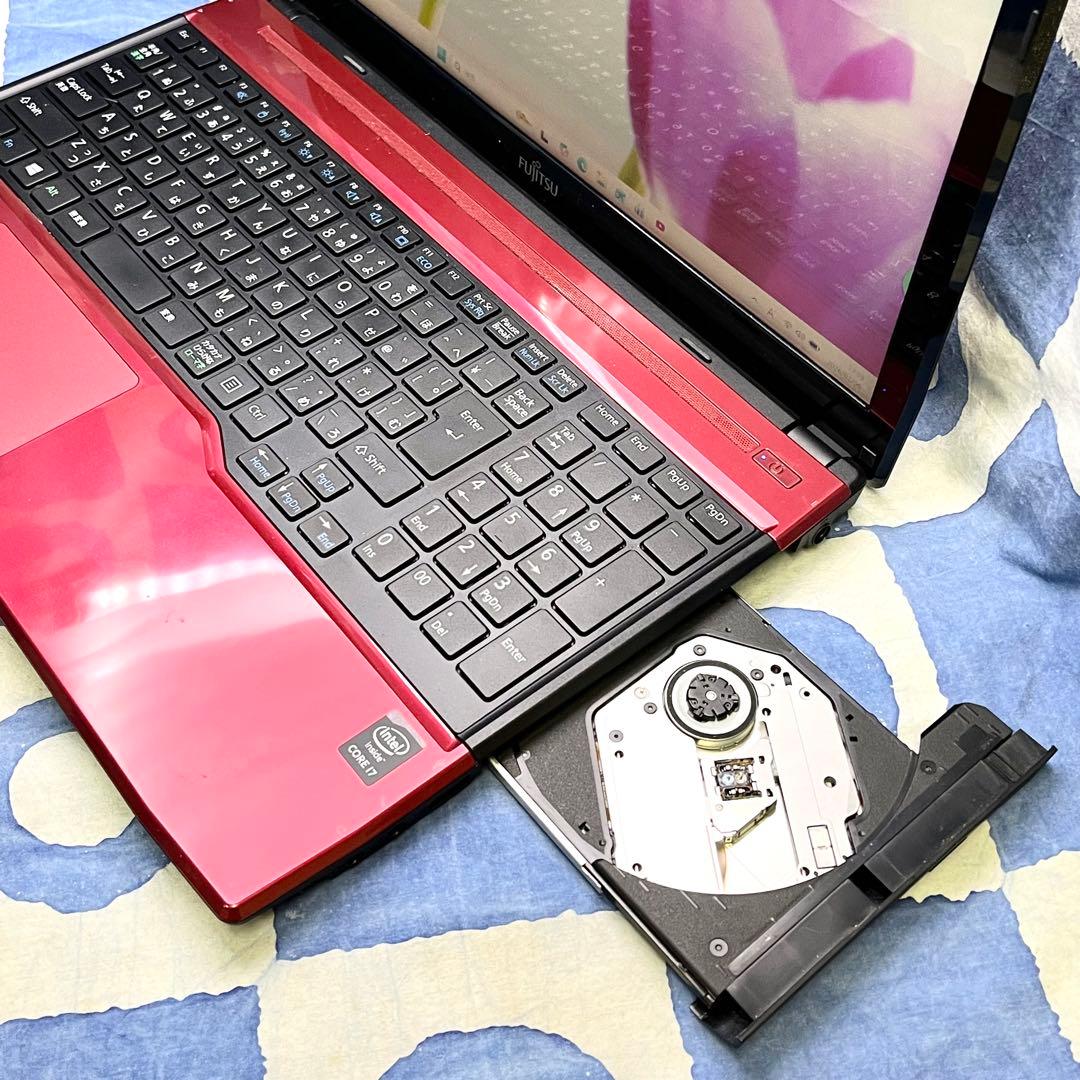 爆速SSD512G☆i7☆大人気赤ノートパソコン♪ブルーレイ&カメラ！Win11