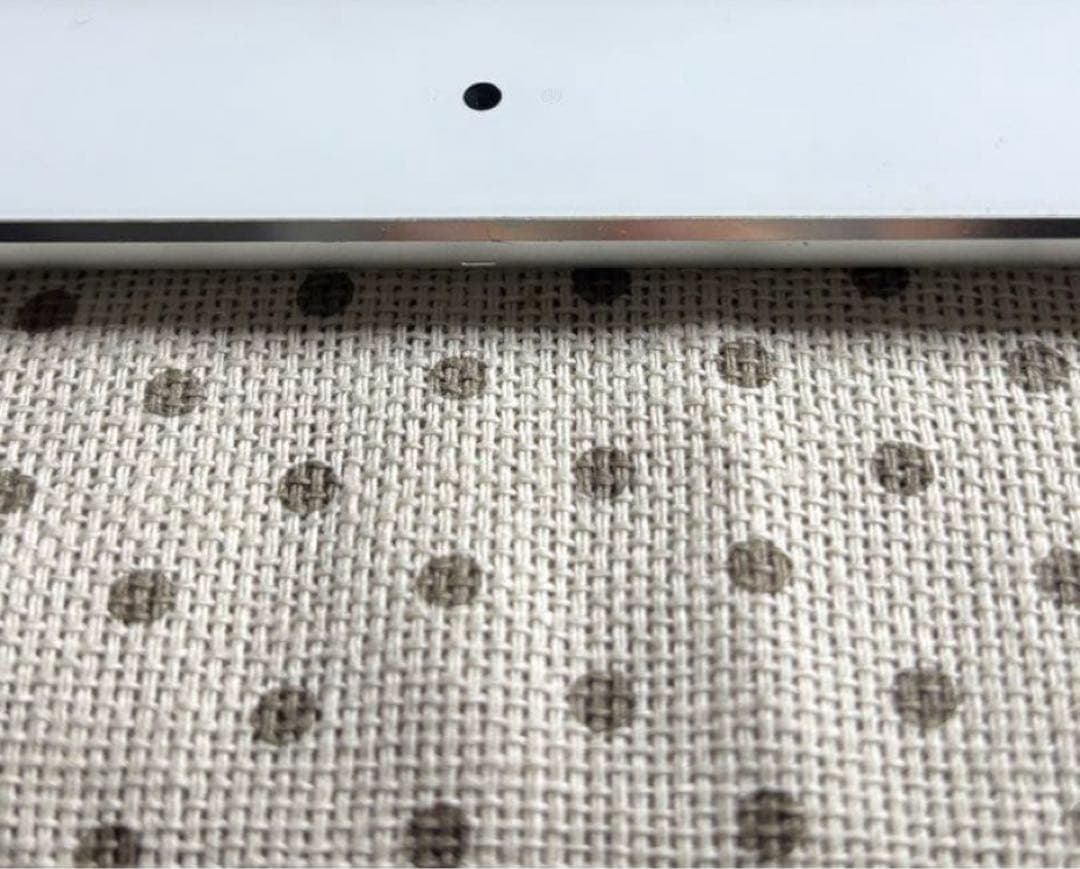 iPad Air 64GB (モデル A1474) Wifi 本体 ケース付き