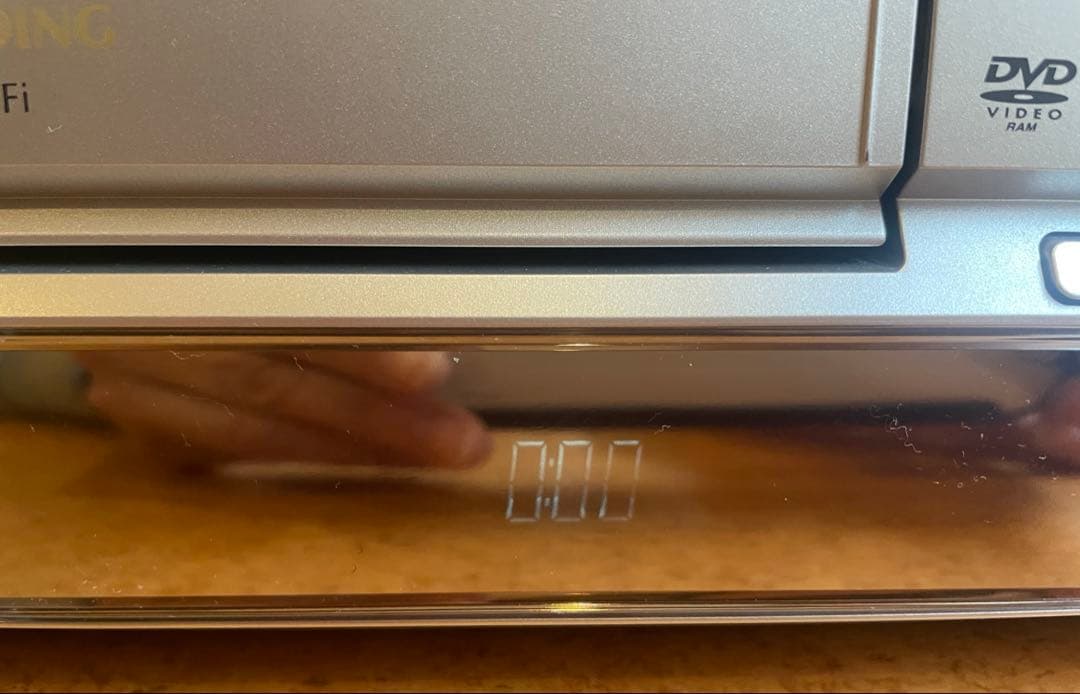 Panasonic DMR-EH70V-S DVDビデオレコーダー