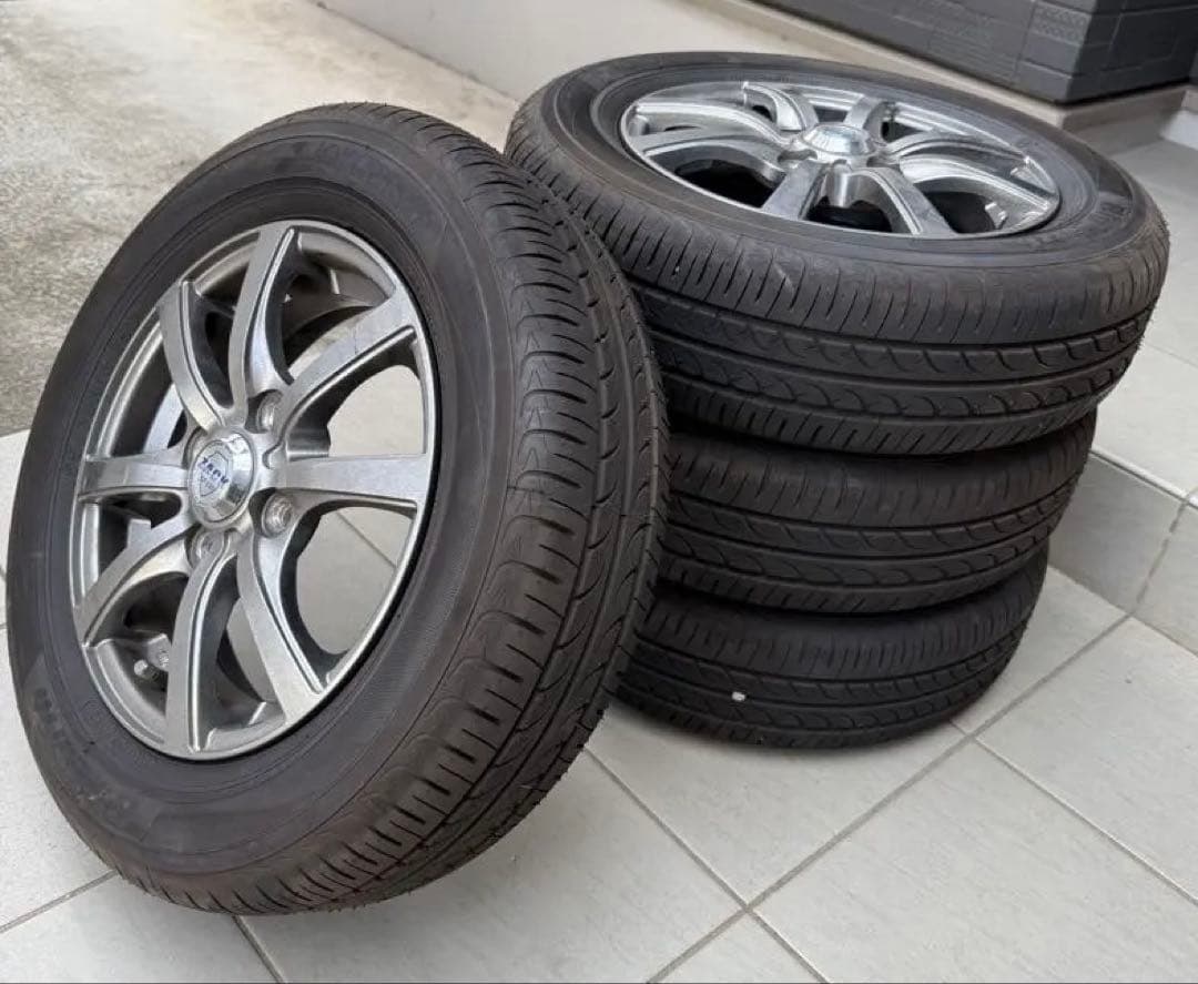 美品　軽用　タイヤホイル４本セット