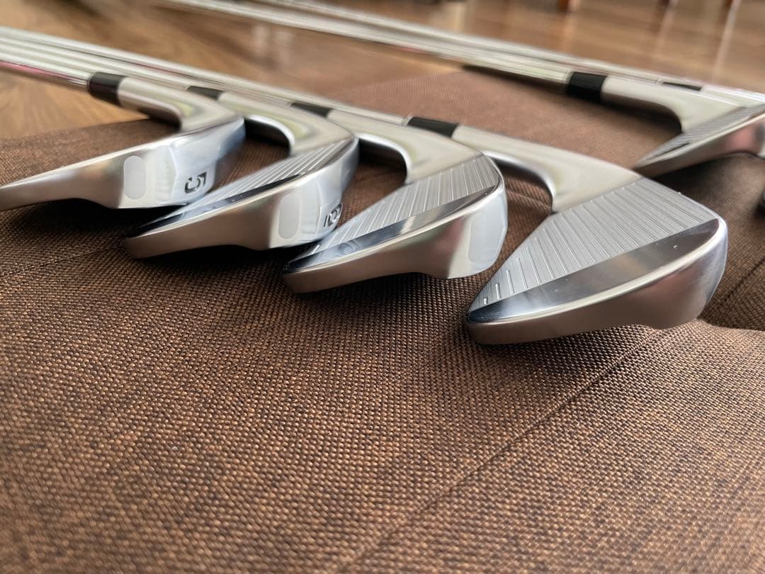 ★美品現行モデル★スリクソン　ZXi7 アイアン　モーダス120S 5番〜AW