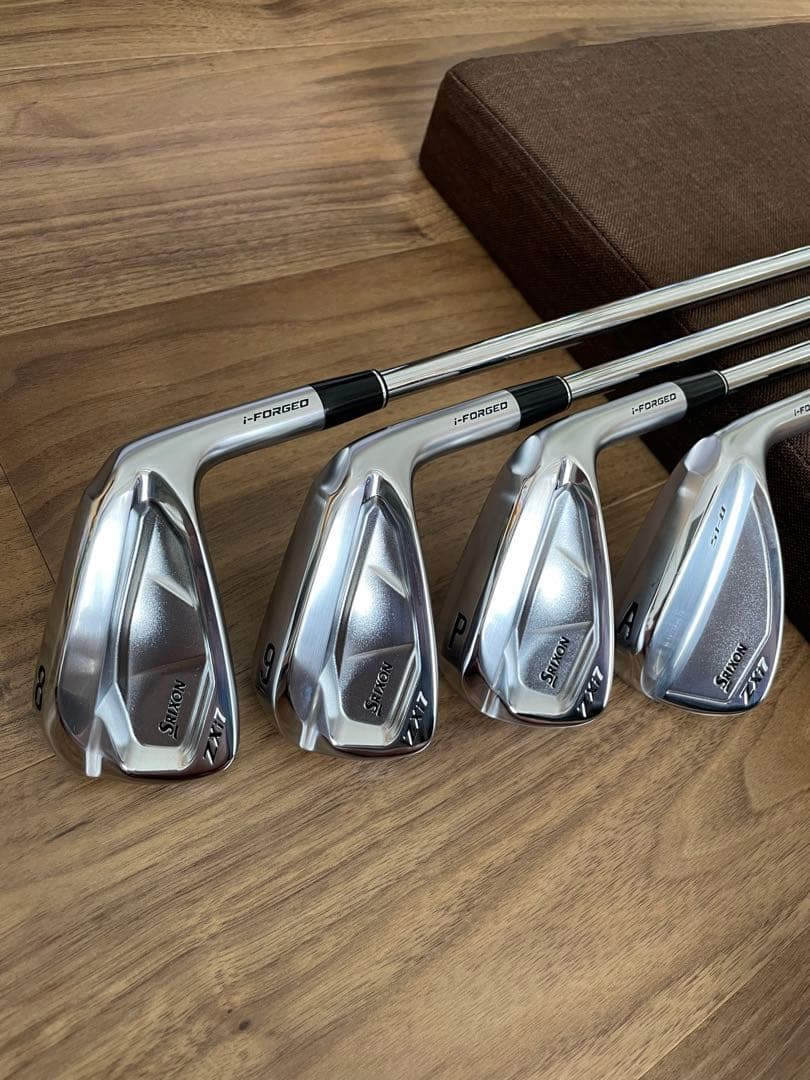 ★美品現行モデル★スリクソン　ZXi7 アイアン　モーダス120S 5番〜AW