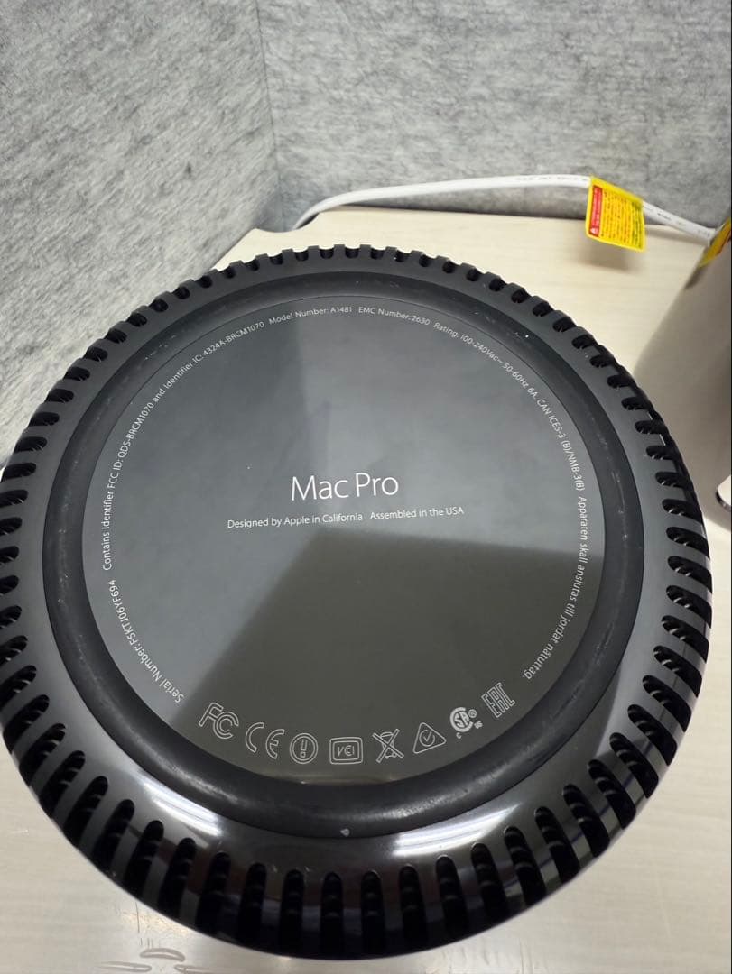 Mac Pro/Monterey/D500×2/6コア/32GB/SSD 1TB