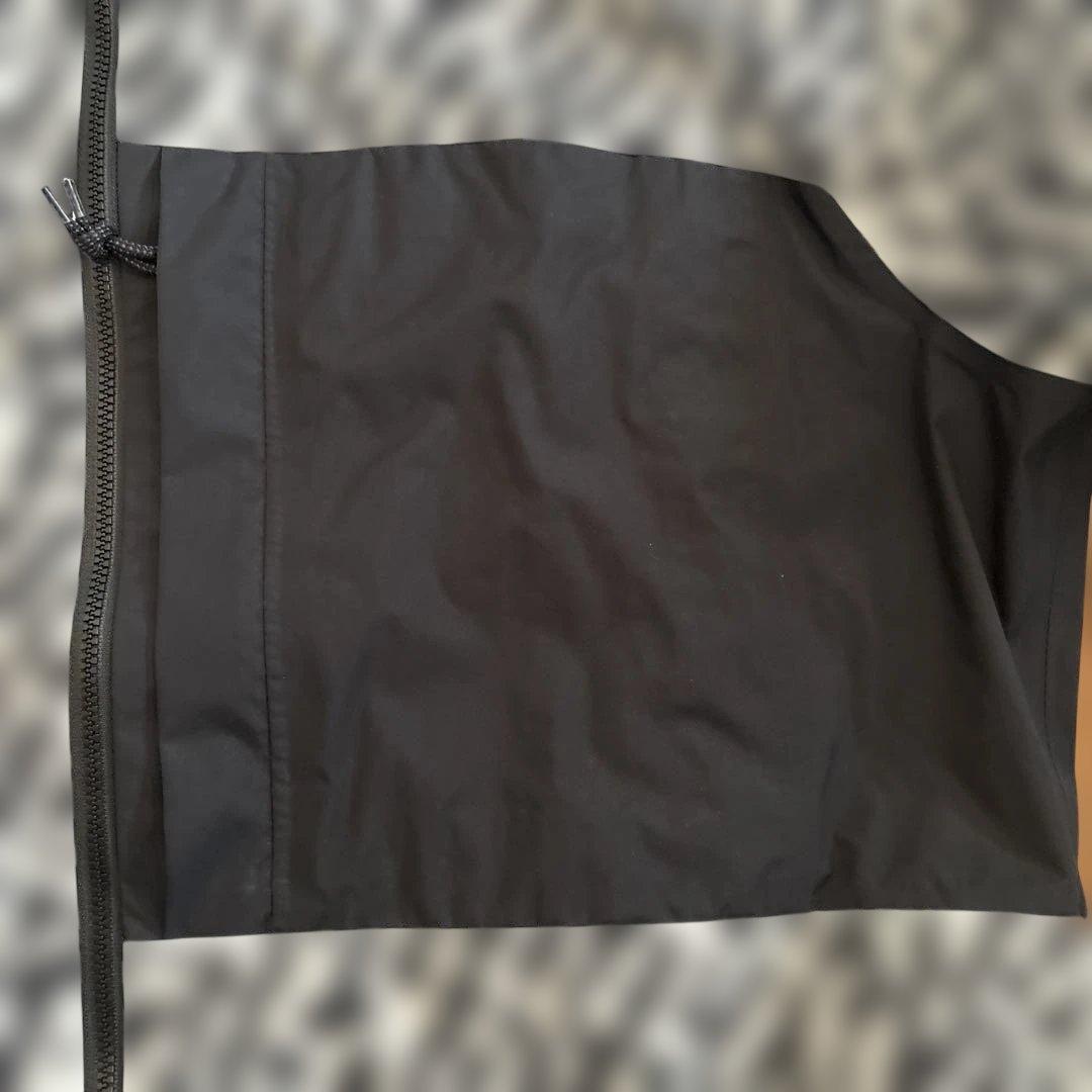 NIKE ACG : パッカブル レインジャケット 黒/白系 ゼブラ柄　Lサイズ