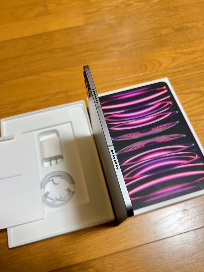 iPad Pro 11インチ M2チップ（第4世代）Cellular+Wi-Fi