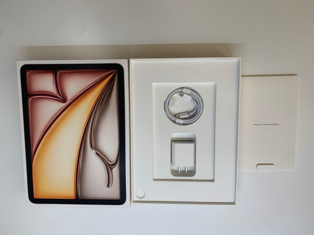 美品 iPad Air 11インチ 第7世代 [M3] Wi-Fi 128GB