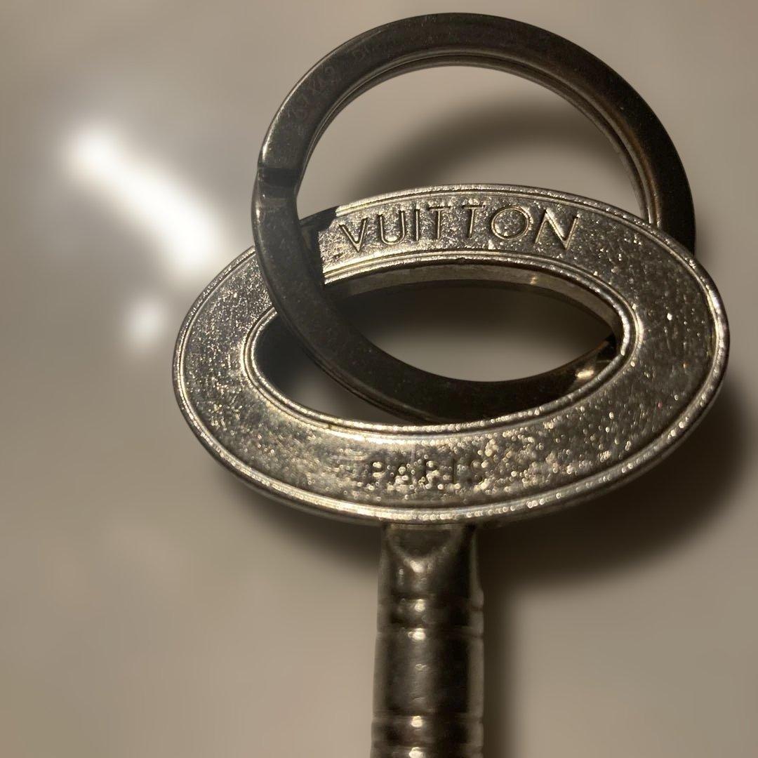 ルイヴィトン キーホルダー　&ラベンダー翡翠